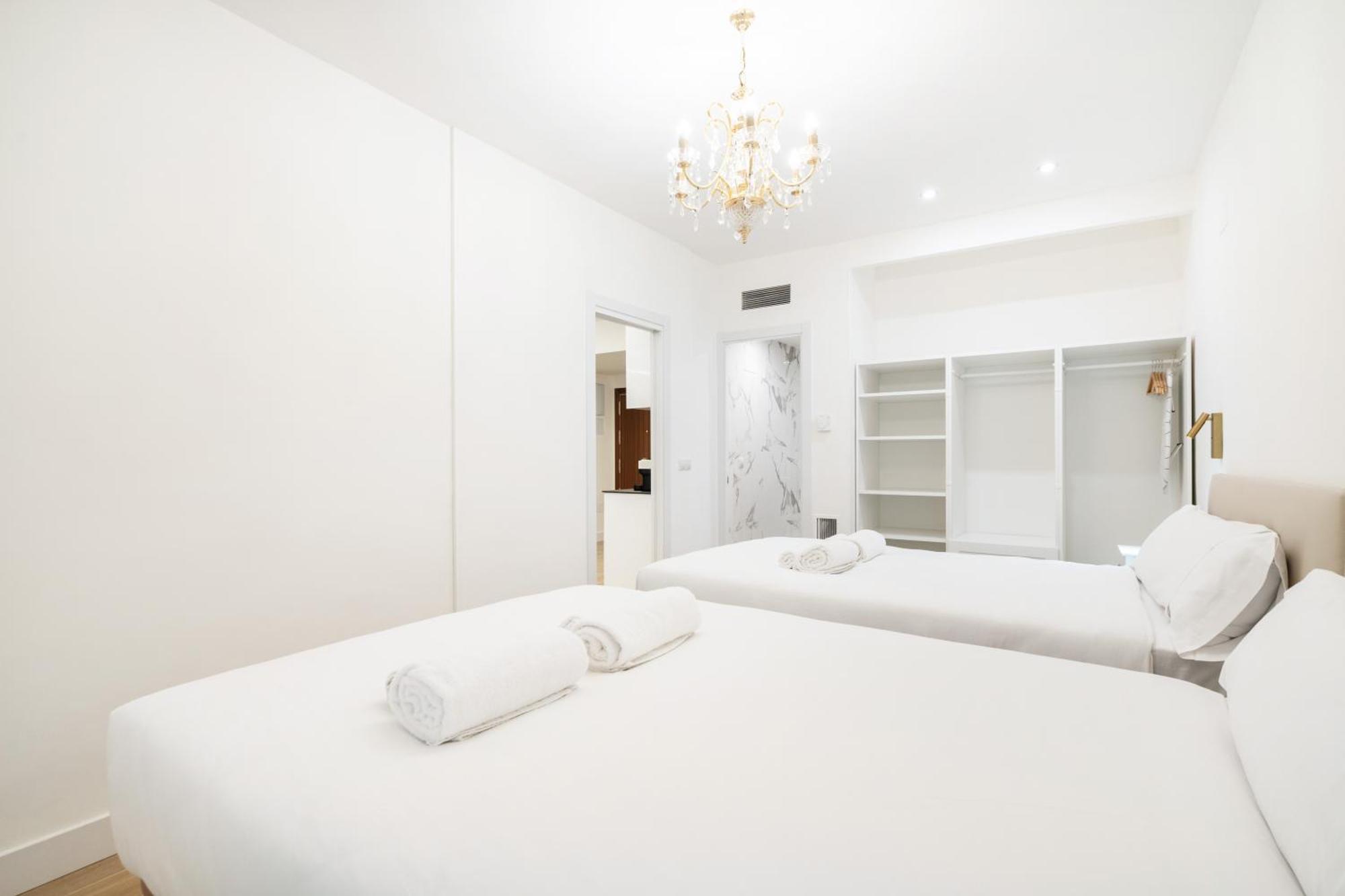 Apartamento Unico En Gran Via Apartment Мадрид Екстериор снимка