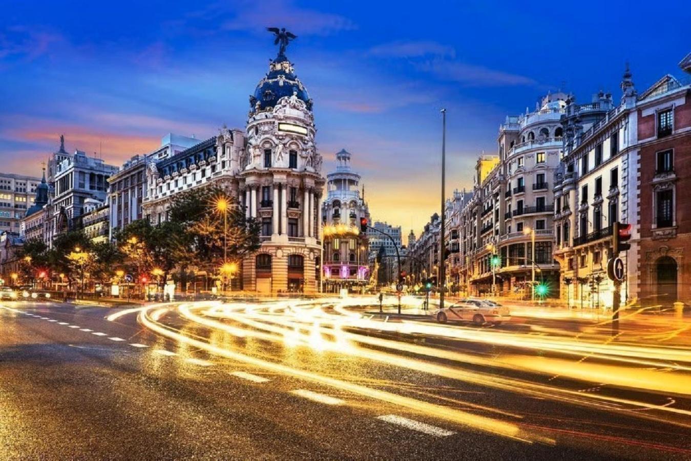 Apartamento Unico En Gran Via Apartment Мадрид Екстериор снимка